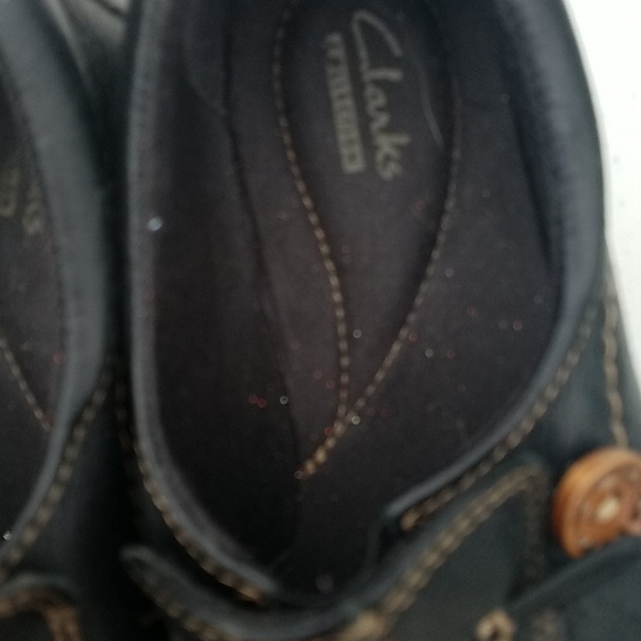 Shoes - Picture 2 of 9